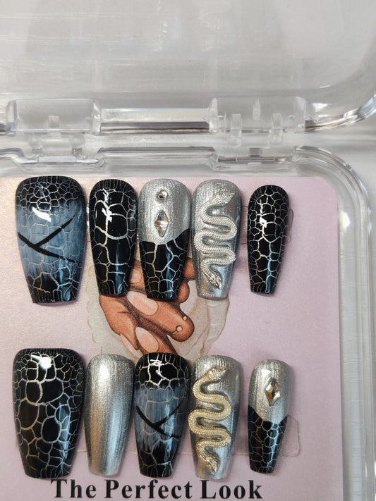 Snake nails
